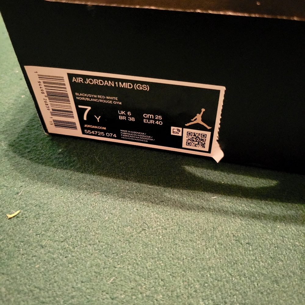 Mens sneakers